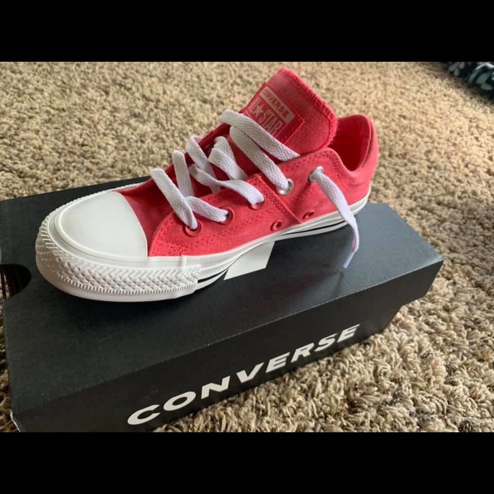 Converse- women’s